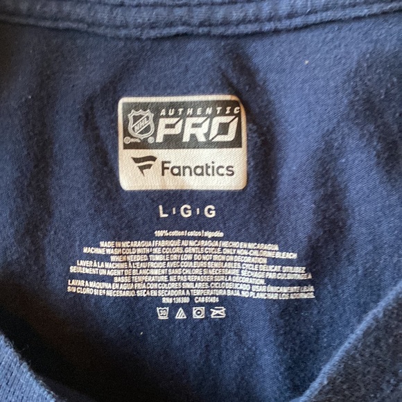 St. Louis Blues graphic tee - Picture 2 of 3